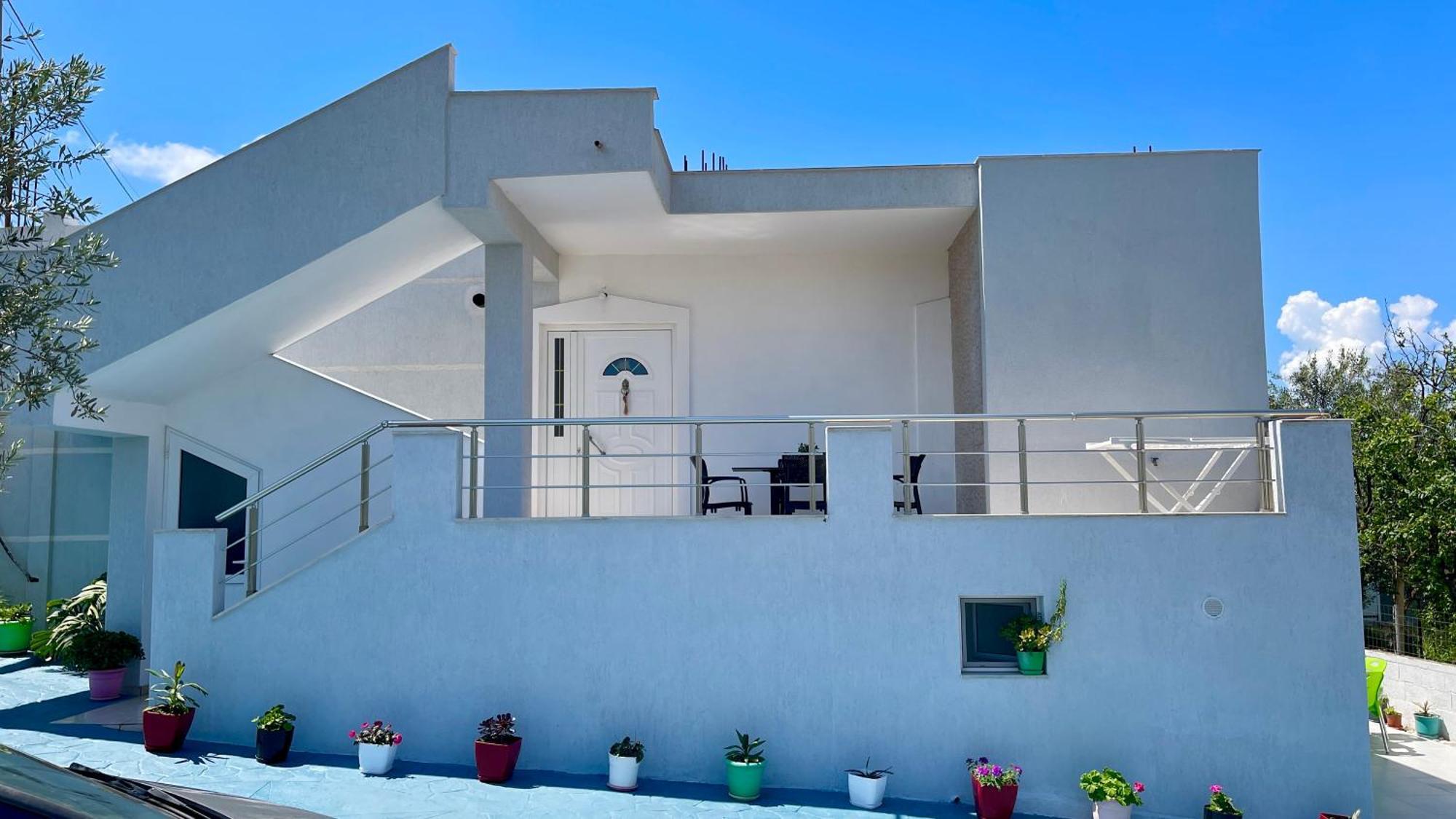 Guesthouse Shehu Ksamil Exteriör bild