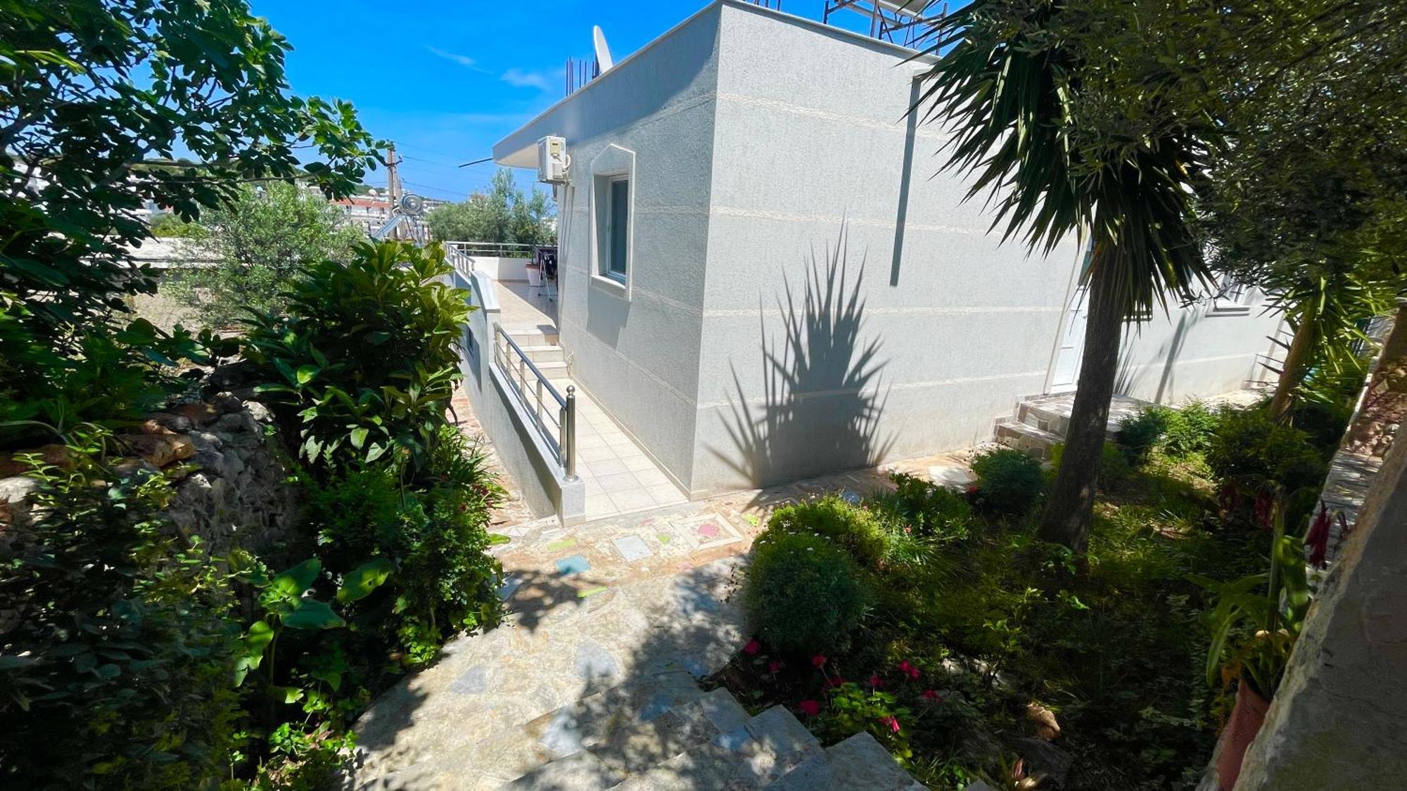 Guesthouse Shehu Ksamil Exteriör bild
